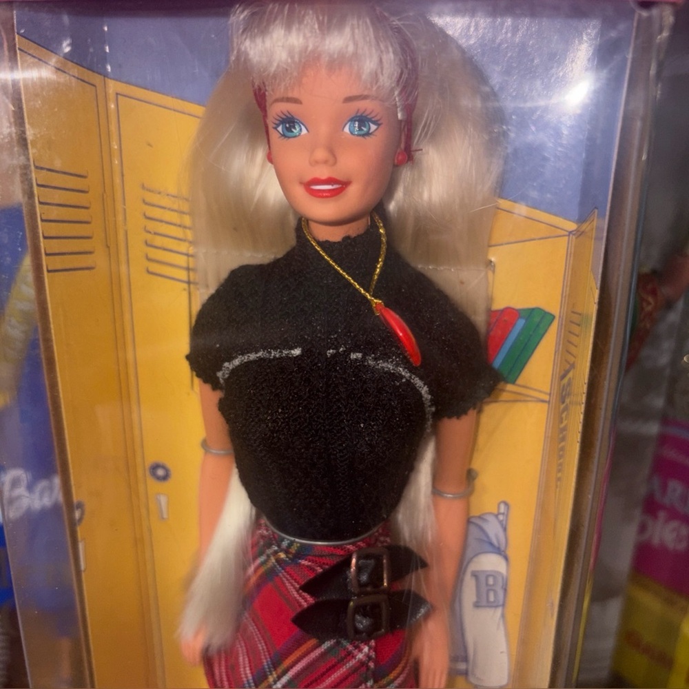 School Spirit Barbie Doll 1995 Special Edition Mattel NRFB